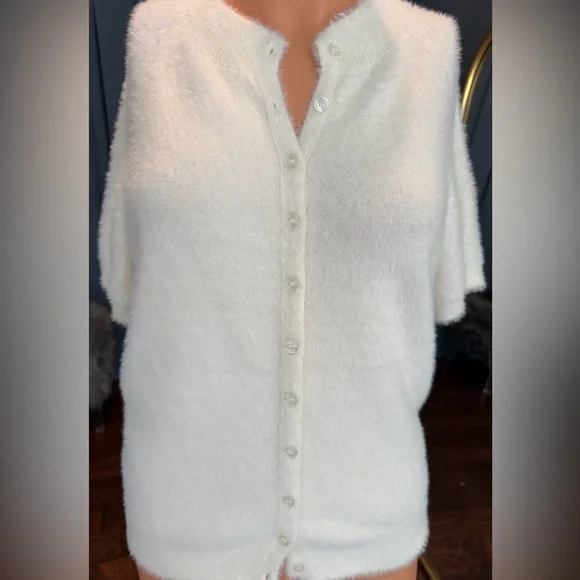 Anthropologie Eyelash Knit Cardigan Ivory Fuzzy Button Front M NWT - Picture 4 of 7